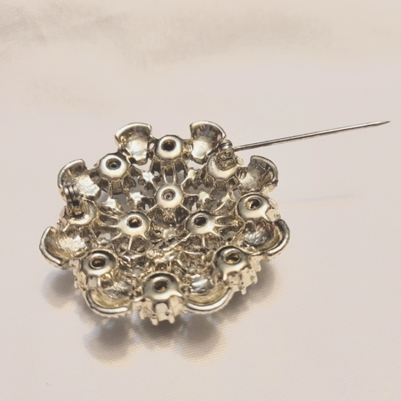 Vintage Coro Pegasus Brooch - Picture 4 of 5